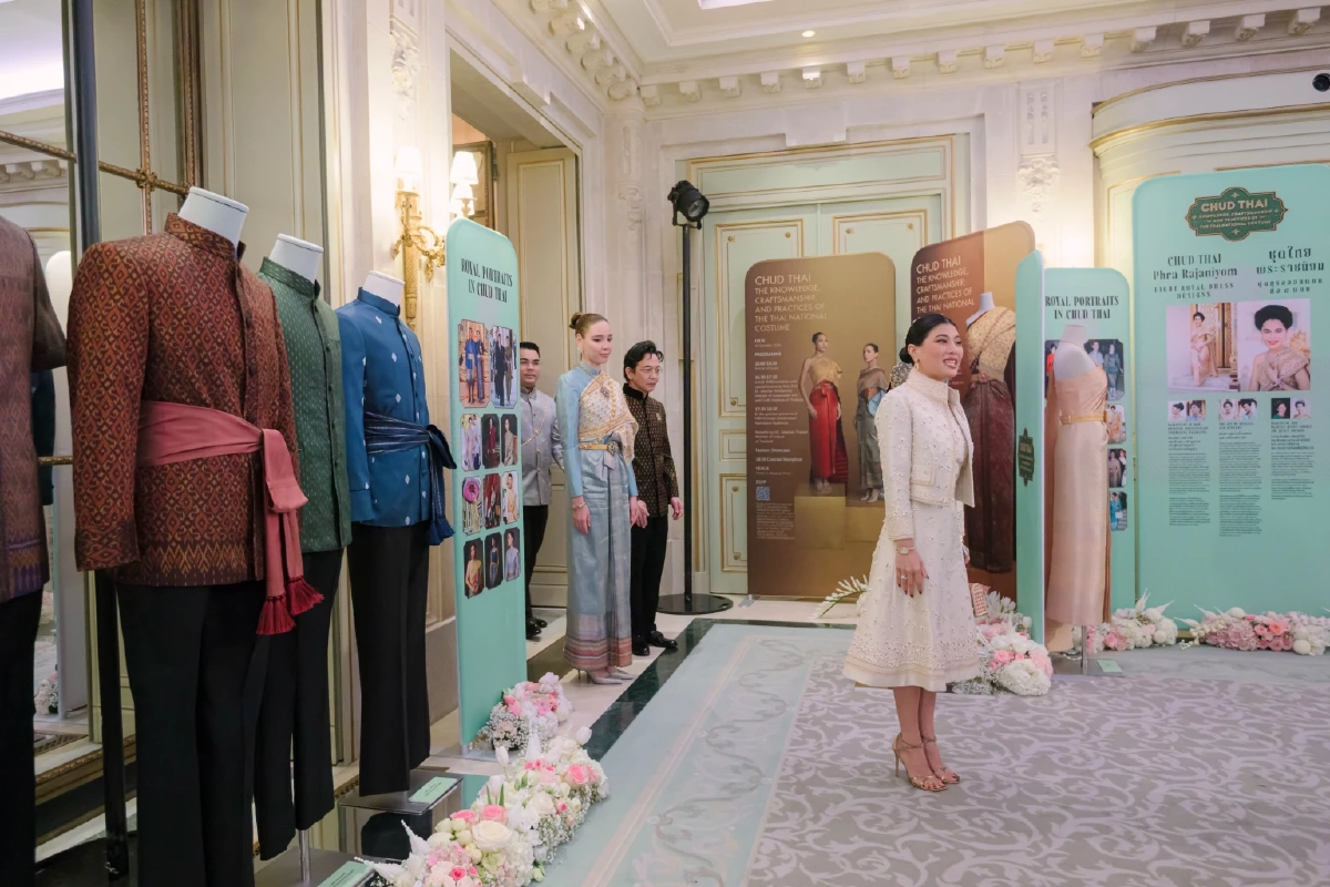เจ้าฟ้าสิริวัณณวรี’ ทรงถ่ายทอดองค์ความรู้ ‘ชุดไทยพระราชนิยม’  ณ กรุงปารีส  