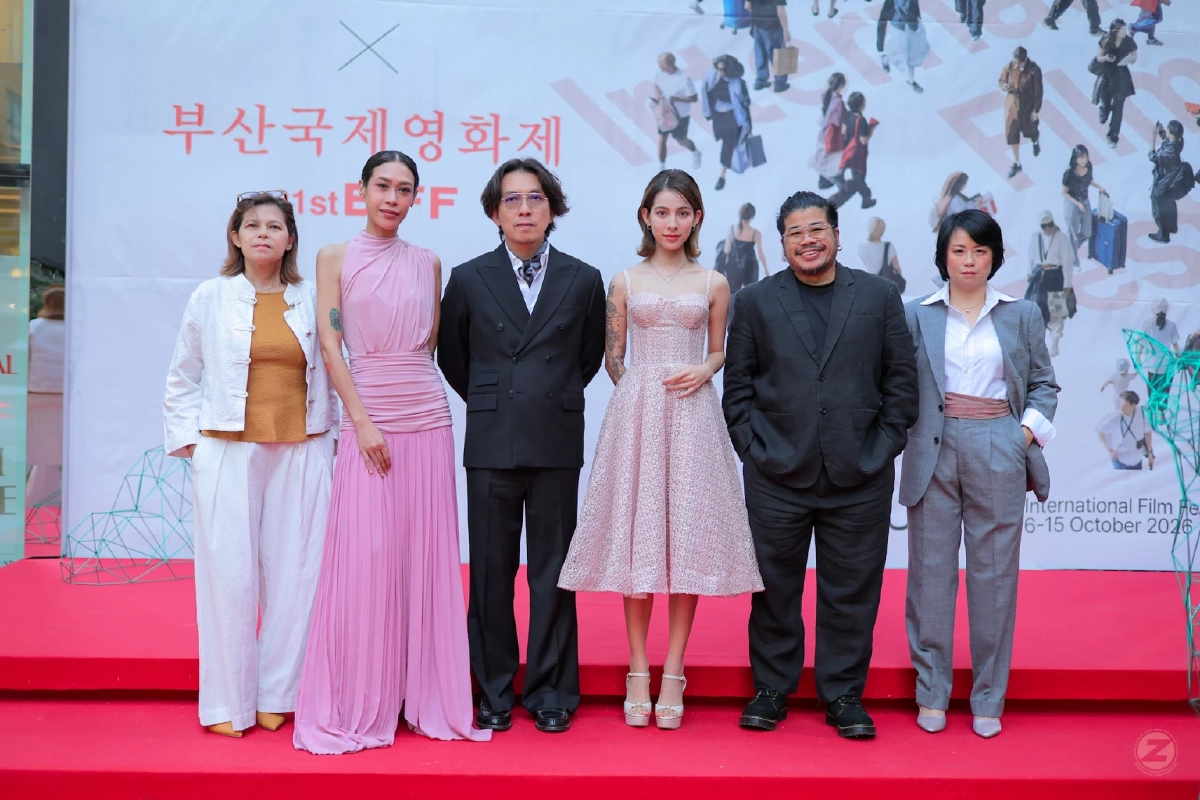 'บัว' บุกเทศกาลหนังปูซาน ครั้งที่ 31 ทีมผู้สร้างเดินพรมแดง