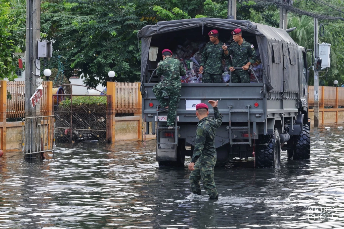 เพจ ที’ ลมฟ้าอากาศ เตือนพรุ่งนี้เกือบทั่วไทยตอนบนฝนจัดเต็ม