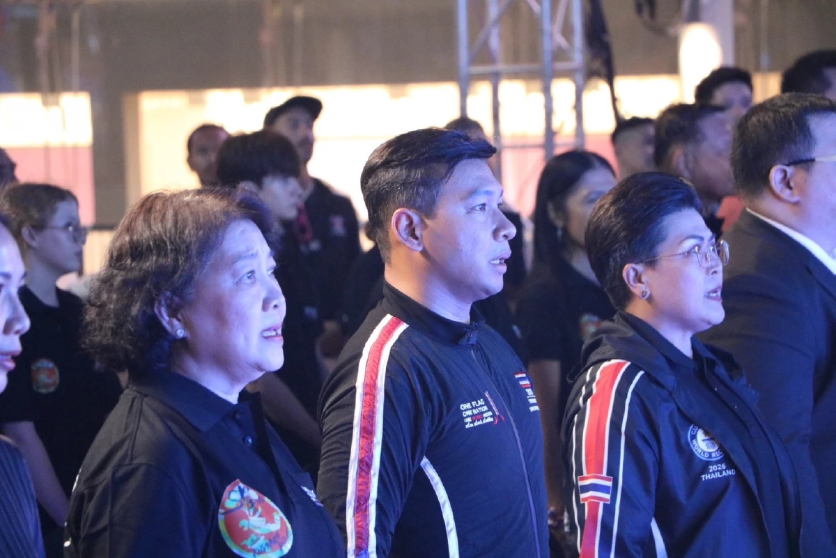 "ซุปเปอร์ตุ้ม" นำทีมกางธงยักษ์ 448 ตร.ม. ดิ่งพสุธาผ่าสถิติโลก กระหึ่มพัทยา 5 ธ.ค.