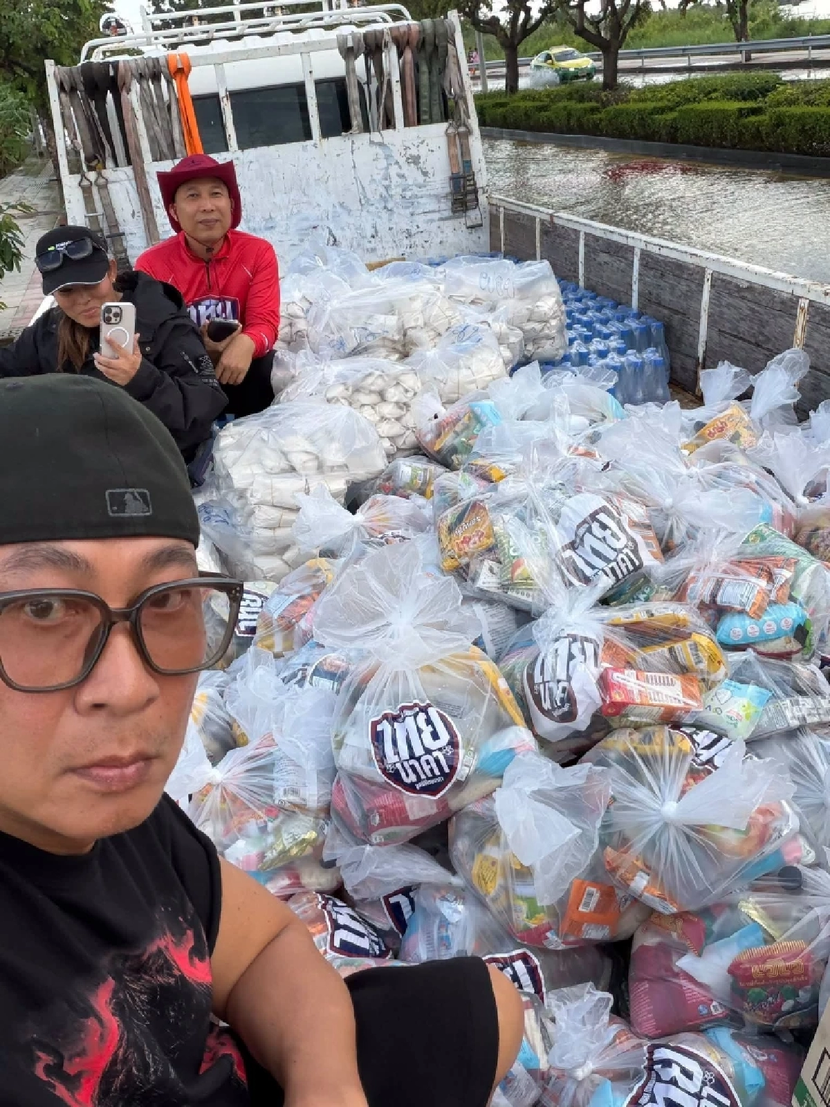 “เปิ้ล นาคร” ร้องรัฐบาลช่วยด่วน! น้ำท่วมขังเริ่มเน่าส่งกลิ่น