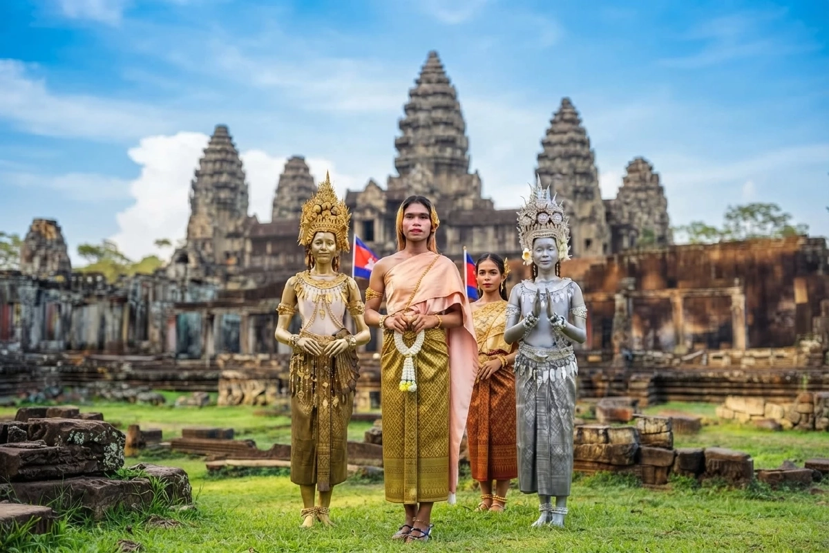 เขมรเหิมเกริมหนัก! เรียกร้องไทยห้ามจัดแสดง "ชุดไทย" บนเวทีต่างประเทศ