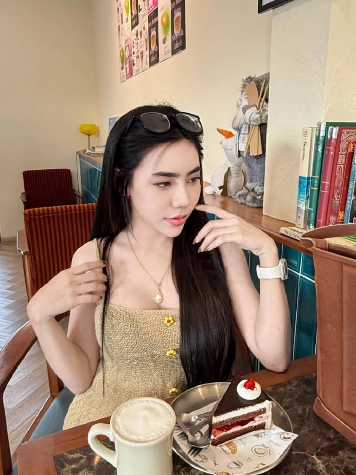 เปิดวาร์ปแฟนใหม่ "เต วรากร" สาวรุ่นพี่วัย 28 ดีกรีซิงเกิ้ลมัม