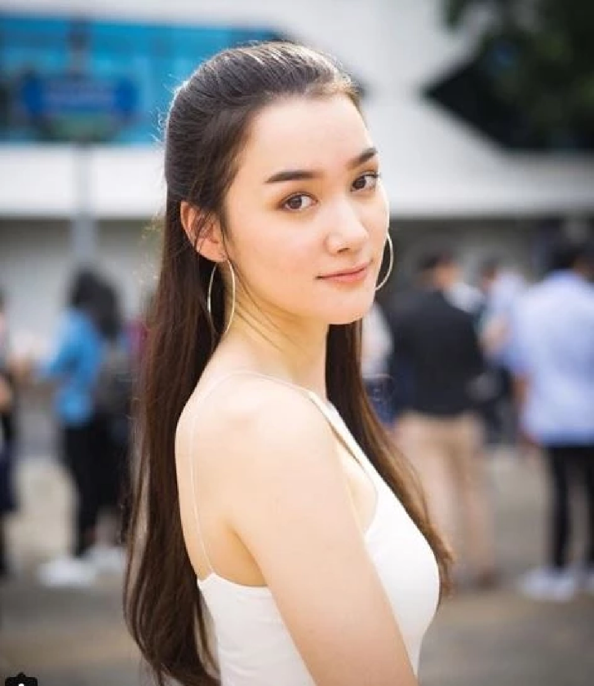 ‘เดียร์น่า’ เปิดใจข่าวลือ  ‘ลิซ่า - บลู พงศ์ทิวัตถ์’ สถานะคืออะไร?