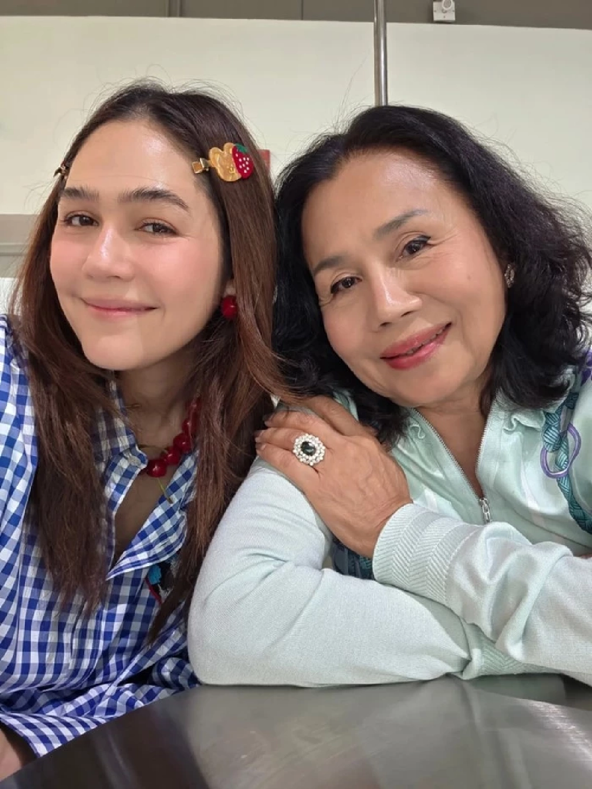 พีกมาก “ชมพู่ อารยา” ถึงขั้นจ้างนักสืบตามสืบแม่ เพราะเรื่องนี้?
