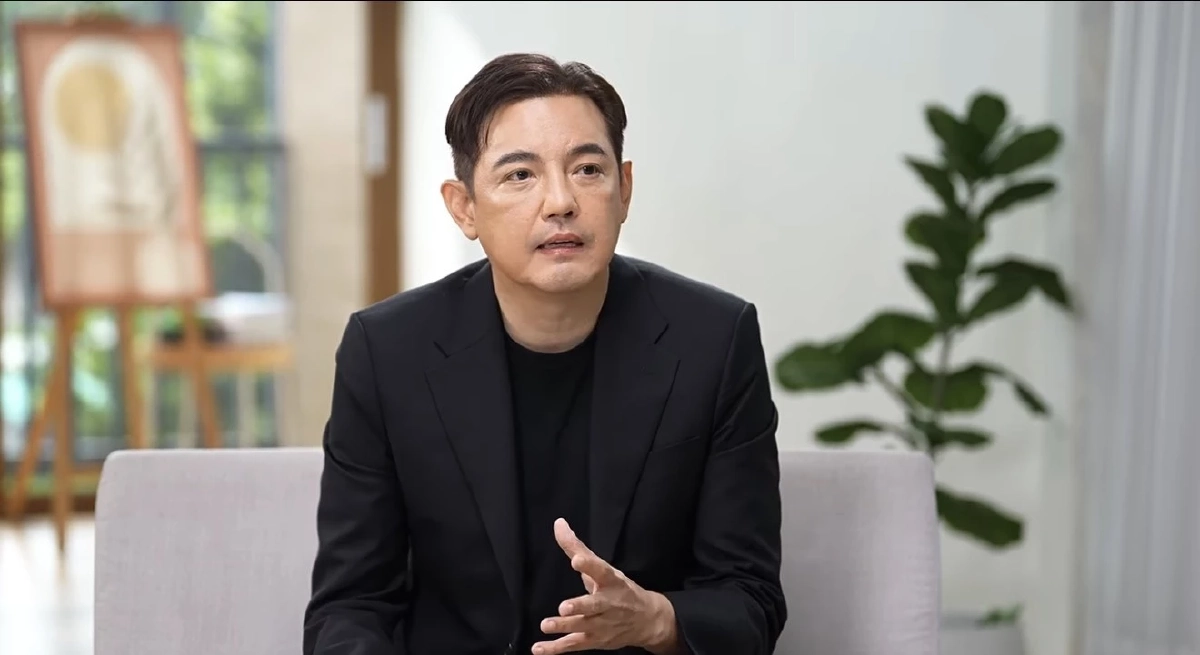 "หนุ่ม ศรราม" ยอมรับการมีชีวิตคู่ คือการล้มที่แรงที่สุด ลุกขึ้นได้เพราะ "น้องวีจิ"