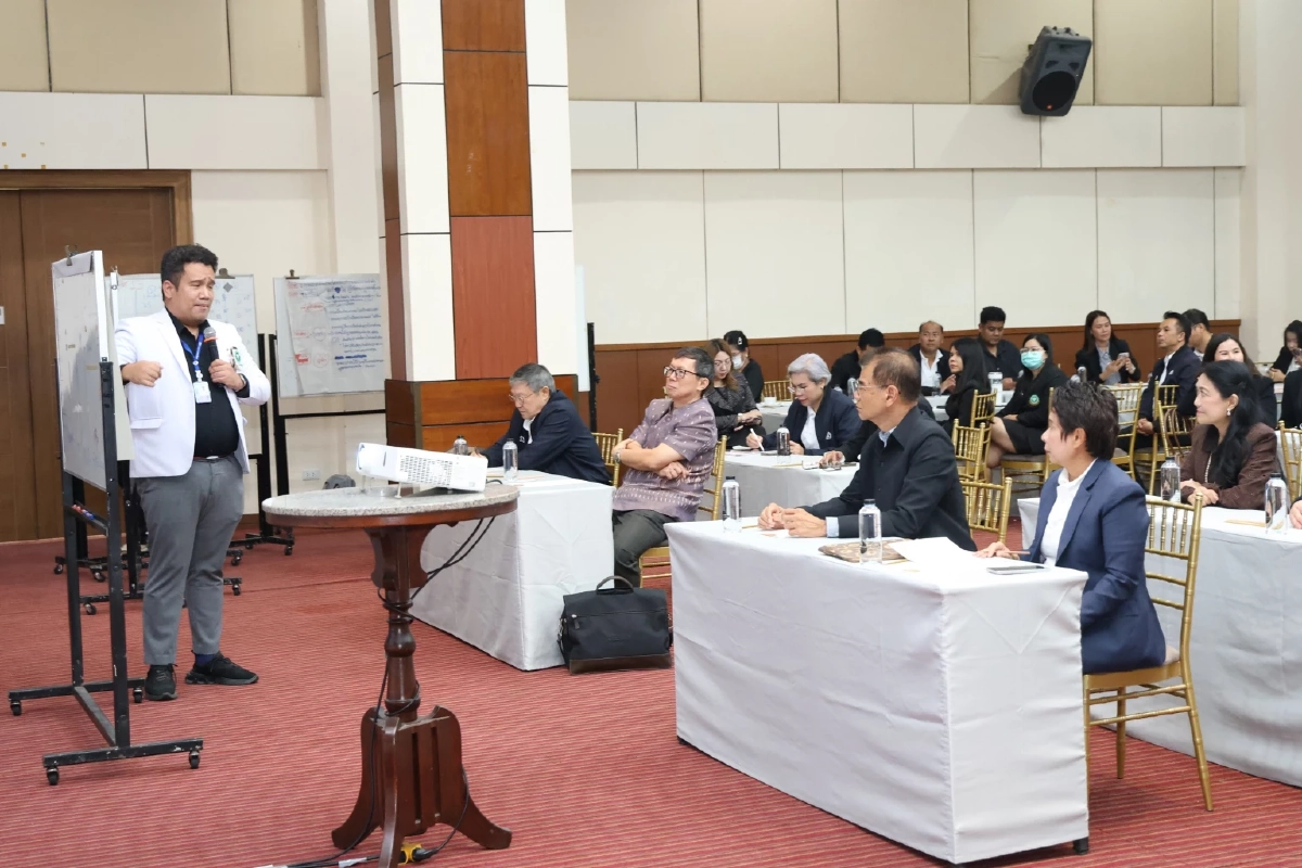 เลขาธิการ สปส. เปิดประชุมติดตามงานความปลอดภัยในการทำงาน