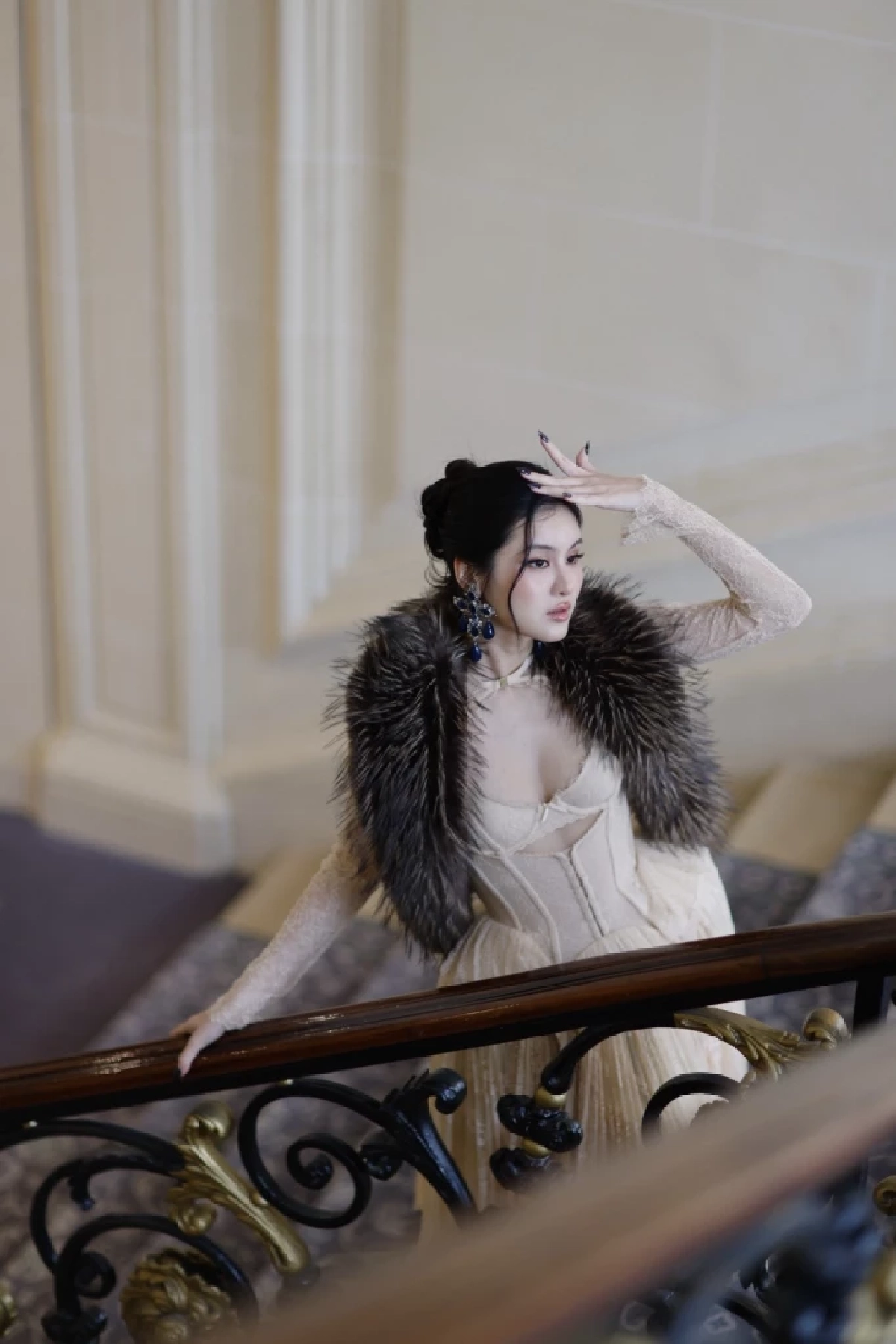 โซเชียลจับตา "ออน สมฤทัย" โดดเด่นเกินต้าน Paris Fashion Week 2026