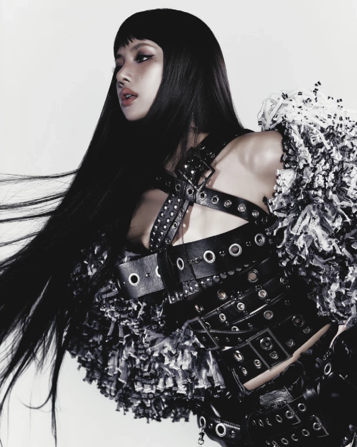 สุดปัง! LISA ปล่อย PRESS PLAY พร้อมมิวสิกวิดีโอเพลง Tarantino