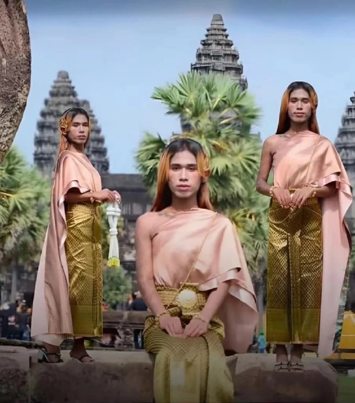 เขมรเหิมเกริมหนัก! เรียกร้องไทยห้ามจัดแสดง "ชุดไทย" บนเวทีต่างประเทศ