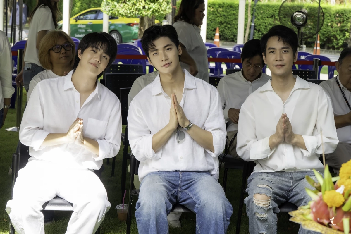 'คิมม่อน-ปอนด์-เจ๋ง' นำทีมบวงสรวง 'อันดามันร่วมสาบาน' ซีรีส์ย้อนยุคฟอร์มใหญ่