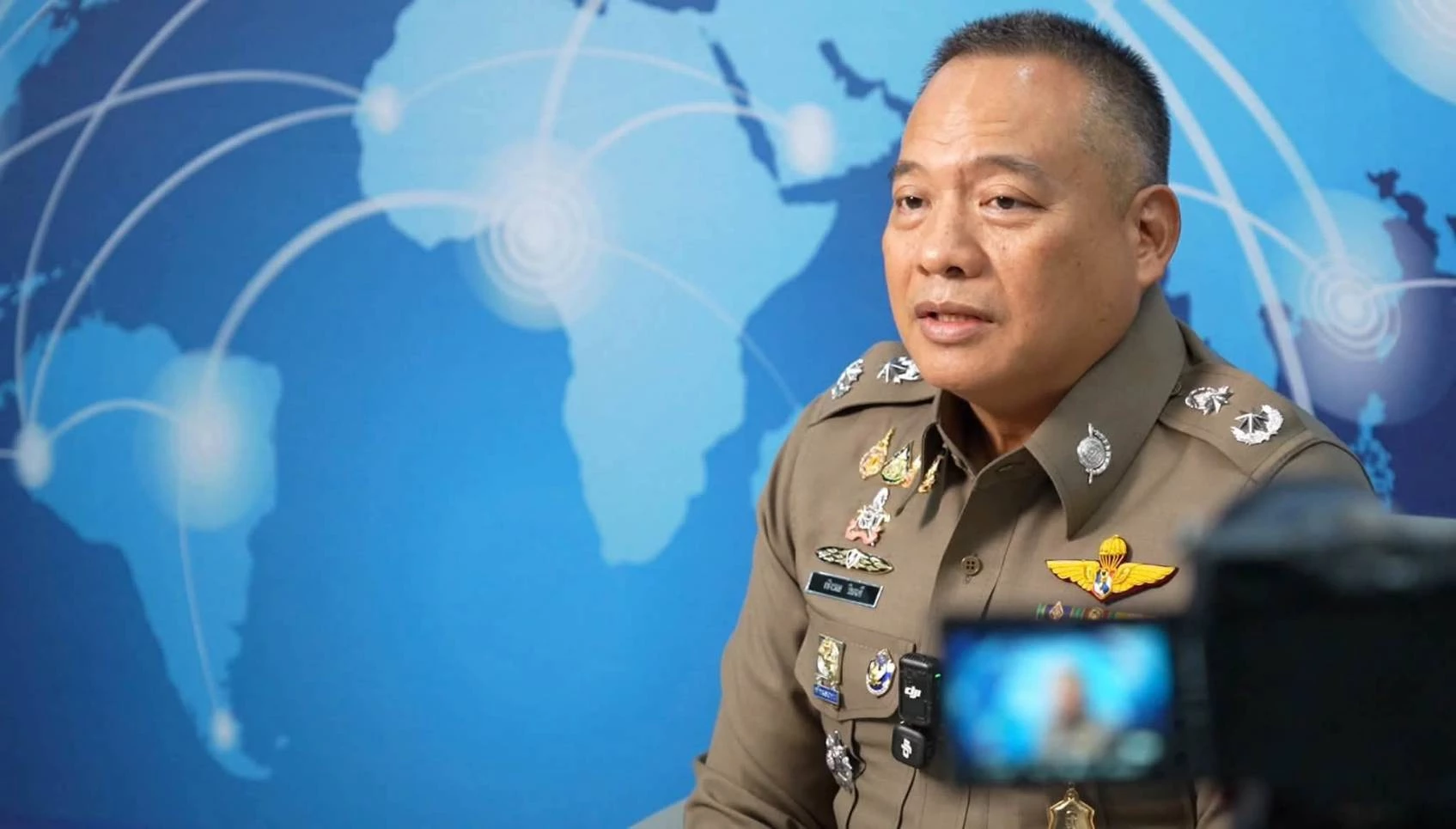 สตม. เคลียร์ชัด "พิธีกรดัตช์" ไม่ได้หายในไทย เผยบินออกนอกประเทศนานแล้ว