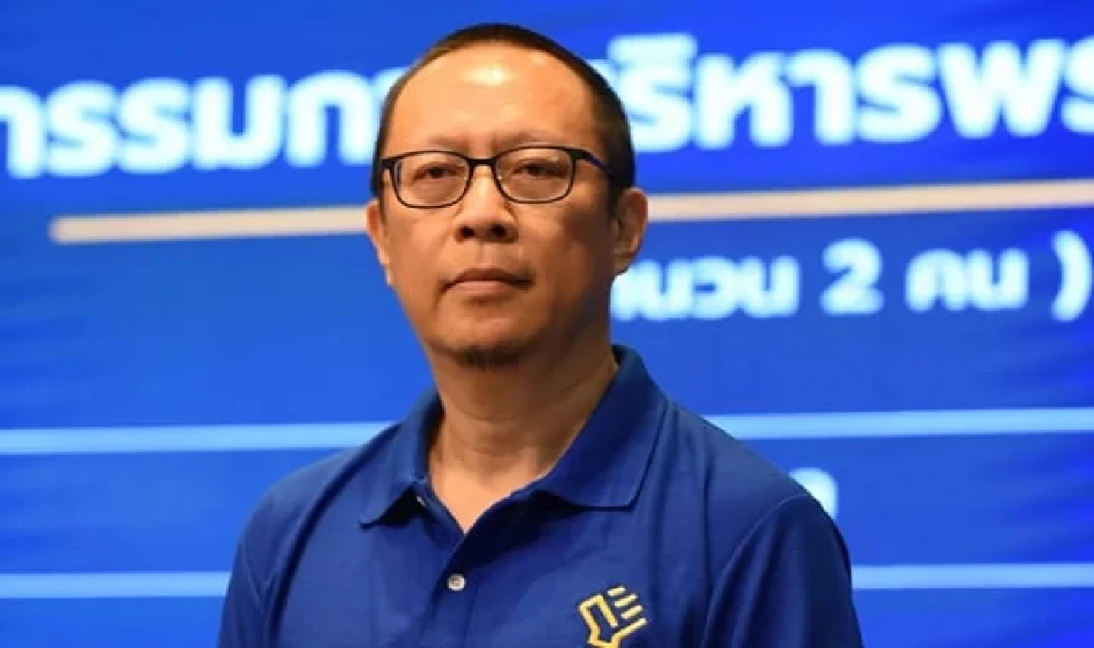 ครูเป็ด-มนต์ชีพ ศิวะสินางกูร