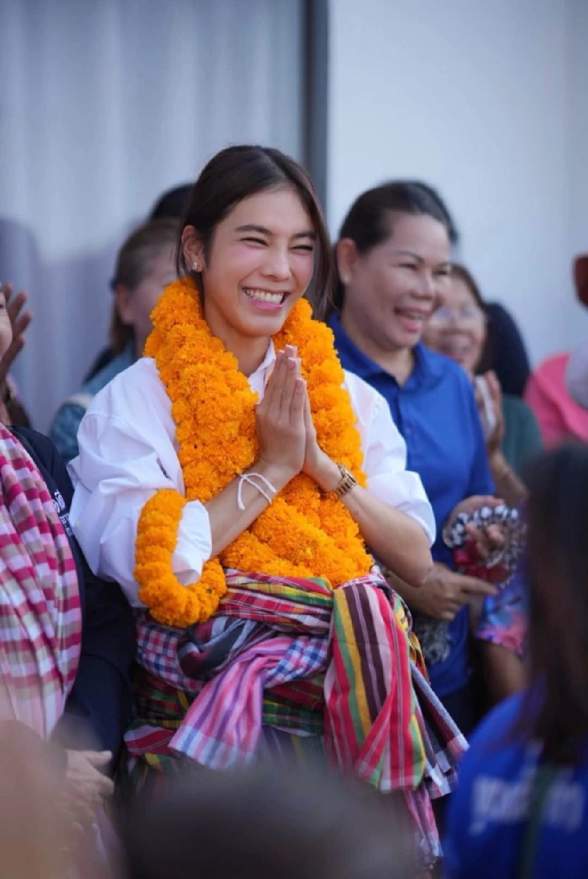 “โรม” เปิดเส้นเงิน shuffle.com ทะลุ 100 ล้านบาท โยงบุคคลการเมือง