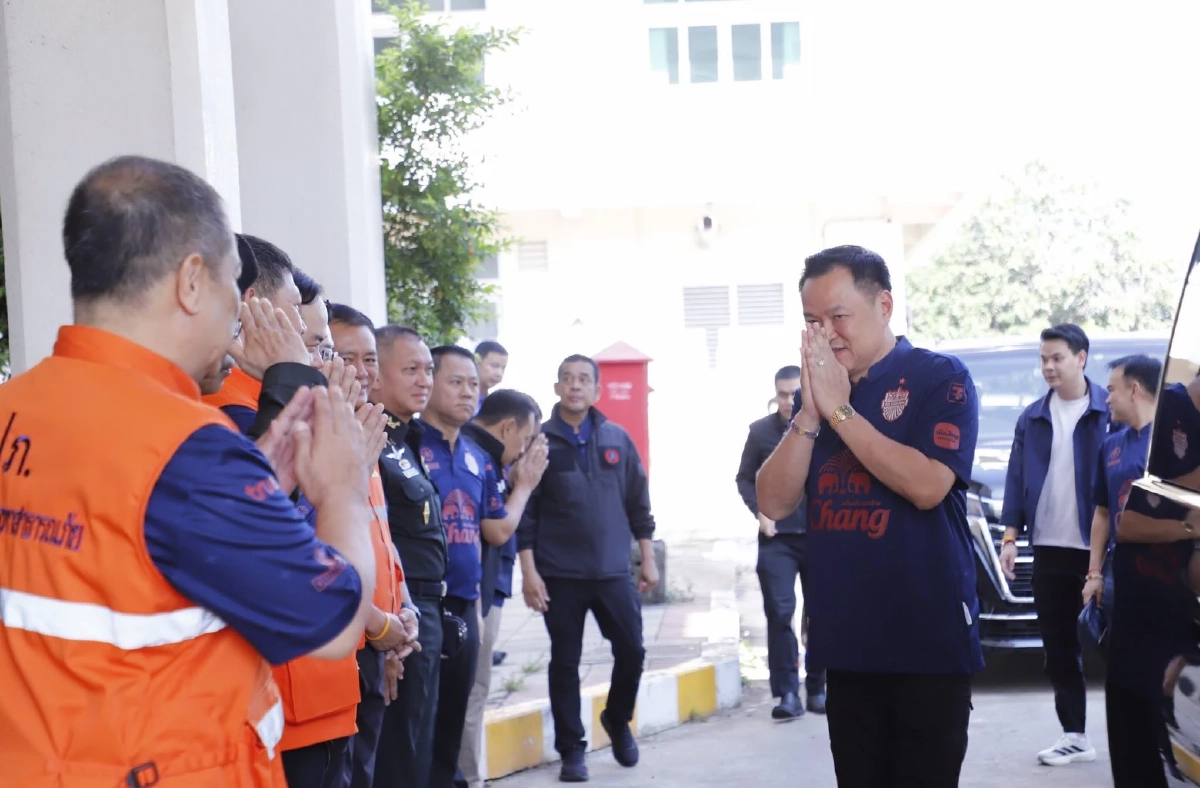 นายกฯ ประชุม บกปภ.ช. สั่งผู้ว่าฯ 14 จังหวัดภาคใต้ เตรียมรับมือฝนตกหนัก