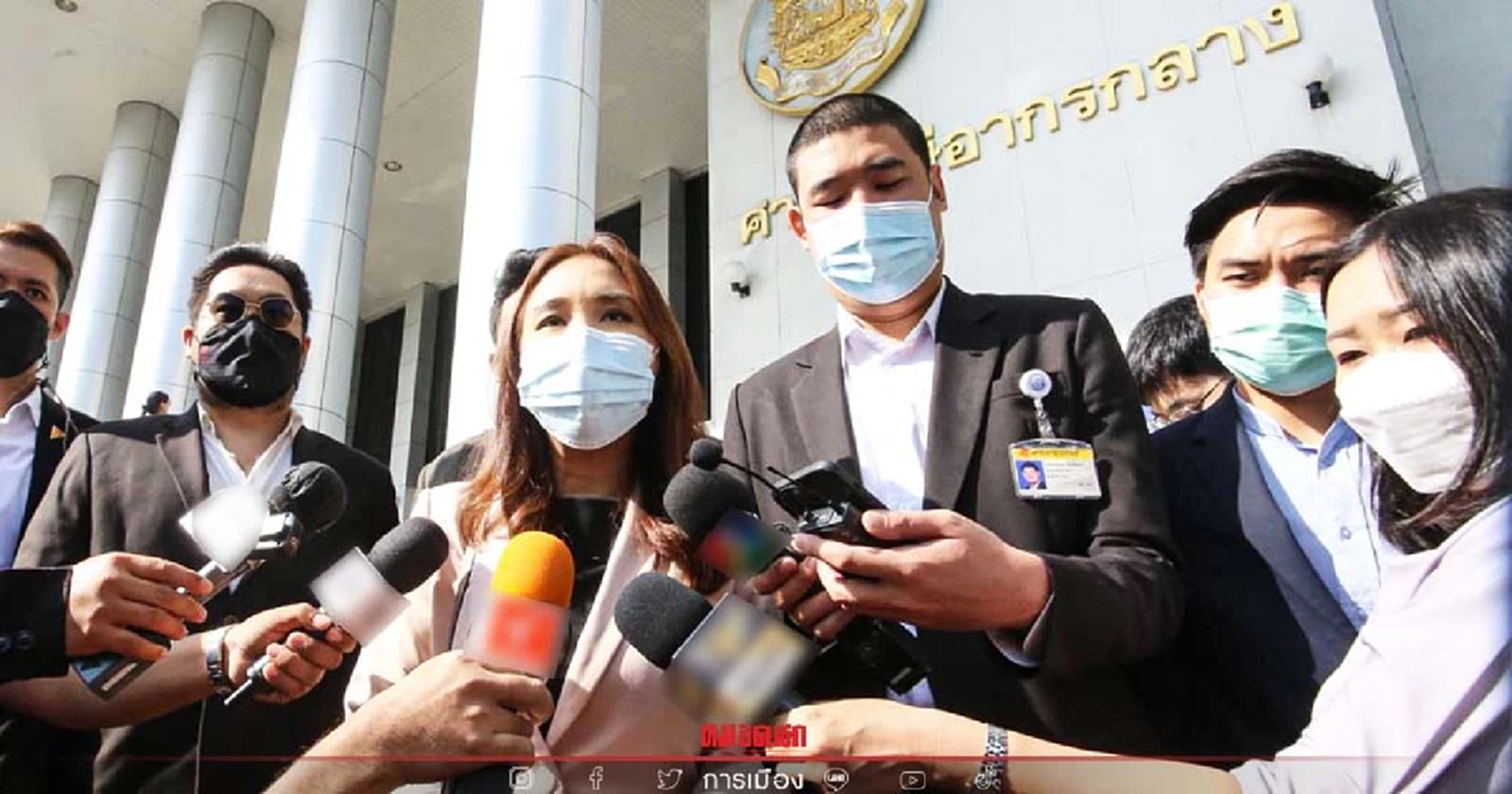 ส.ส.ก้าวไกล นำทีมธุรกิจกลางคืน ฟ้องหน่วยงานรัฐ เพิ่มชดเชยผลกระทบโควิด