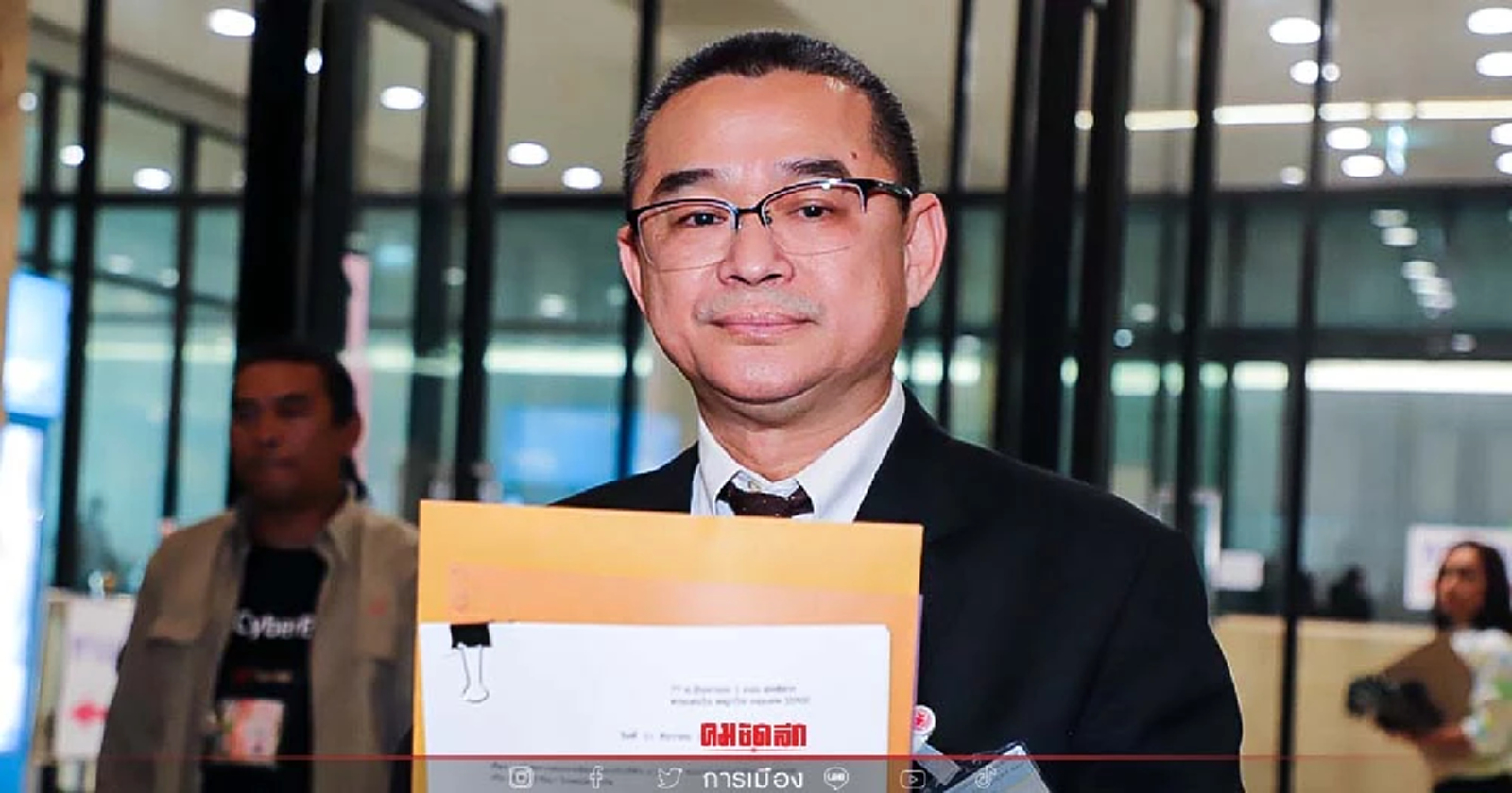 "เรืองไกร"  ส่งสำนวนให้ กกต. ยื่นตีความวาระนายกฯ