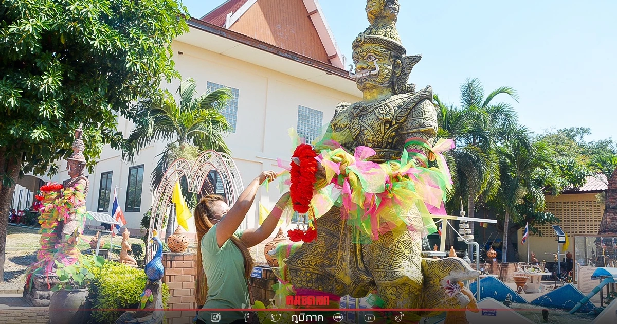 เลขเด็ดงวดนี้17/1/65 แห่ขอโชคลาภ "ท้าวปลดหนี้" กับ "ท้าวโชคดี" จ.สุพรรณบุรี เลขเด็ดงวดนี้17/1/65 แห่ขอโชคลาภ "ท้าวปลดหนี้" กับ "ท้าวโชคดี" จ.สุพรรณบุรี
