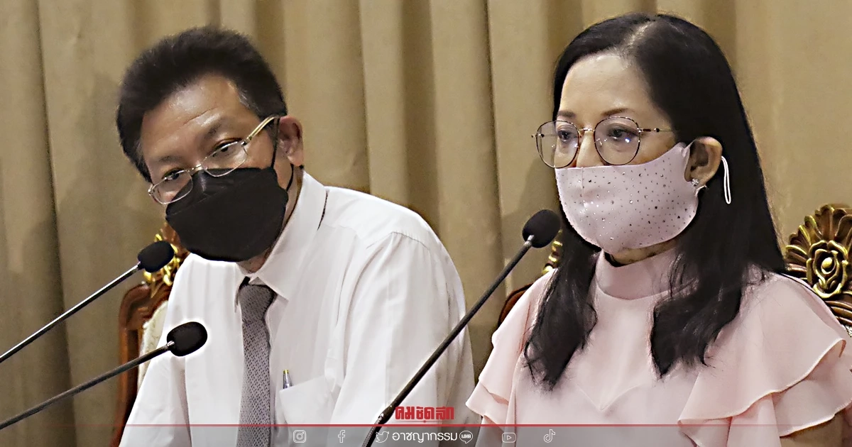 แม่ "แตงโม" พอใจ ตำรวจสรุปสำนวนคดีแตงโม ซัดเดือด คนเขียนข่าวเบิร์ดทะเลาะแม่ แม่ "แตงโม" พอใจ ตำรวจสรุปสำนวนคดีแตงโม ซัดเดือด คนเขียนข่าวเบิร์ดทะเลาะแม่
