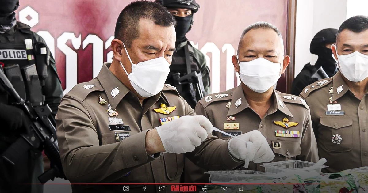 “ตำรวจ” ภาค5 โชว์ผลงาน ยึดไอซ์ล๊อตใหญ่เกือบ 400 กิโลกรัม ยาบ้า 3 แสนเม็ด “ตำรวจ” ภาค5 โชว์ผลงาน ยึดไอซ์ล๊อตใหญ่เกือบ 400 กิโลกรัม ยาบ้า 3 แสนเม็ด