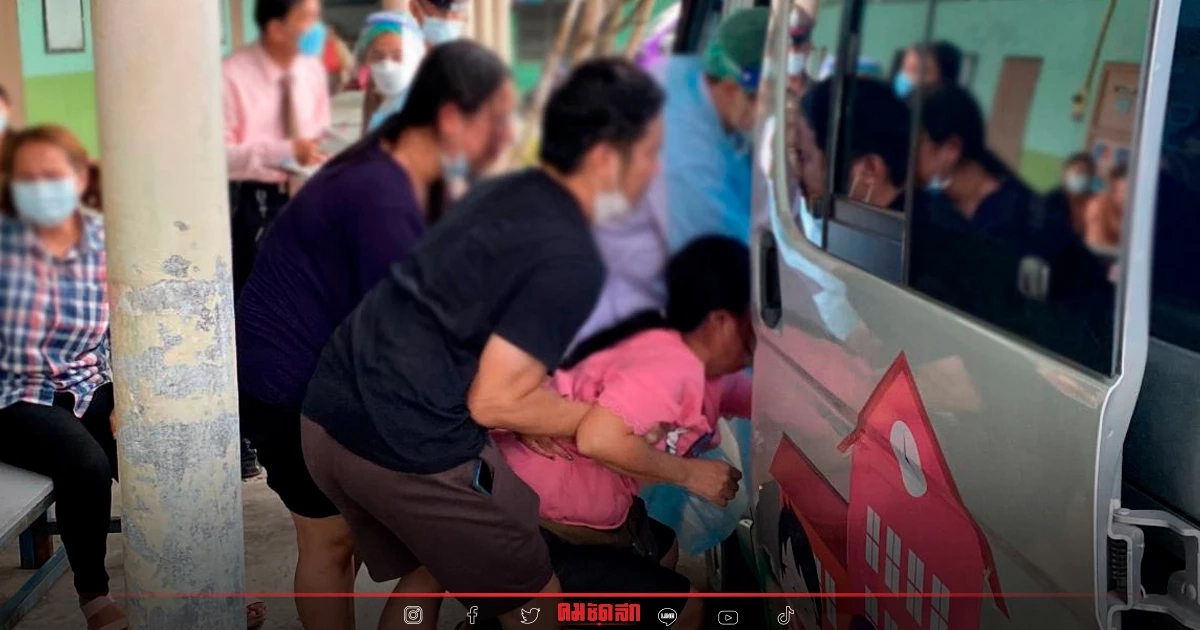 สลด ด.ญ. 7 ขวบ รร.ดังชลบุรี สิ้นใจ ใน "รถตู้" รับส่ง ครูลืมเช็กชื่อตอนลงรอบเช้า สลด ด.ญ. 7 ขวบ รร.ดังชลบุรี สิ้นใจ ใน "รถตู้" รับส่ง ครูลืมเช็กชื่อตอนลงรอบเช้า