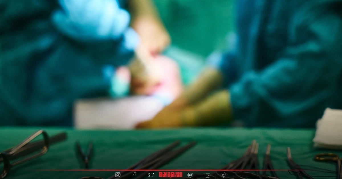 แม่ลูกสามเหมือนตายทั้งเป็น โดน "ขโมยไต" จี้ตร.ลากหมอชดใช้ ตัดไตตัวเองมาคืน แม่ลูกสามเหมือนตายทั้งเป็น โดน "ขโมยไต" จี้ตร.ลากหมอชดใช้ ตัดไตตัวเองมาคืน