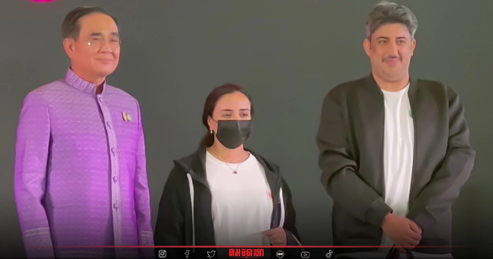 'นายกฯ' ต้อนรับ นักท่องเที่ยวคนที่ 10 ล้าน ถึงสนามบินสุวรรณภูมิ