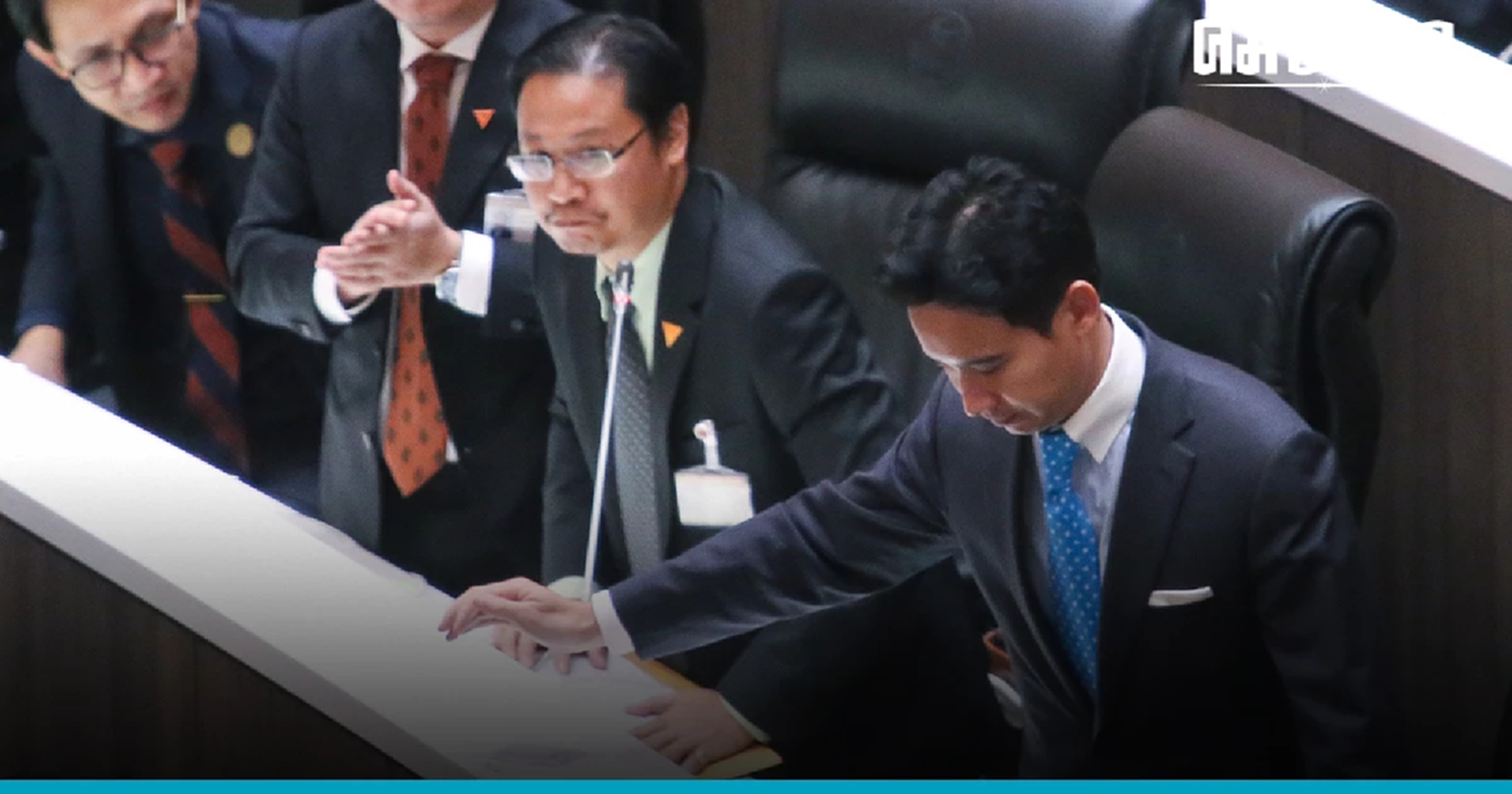 'พิธา' ฝากไว้  'สงครามยังไม่จบอย่าเพิ่งนับศพครับพี่'