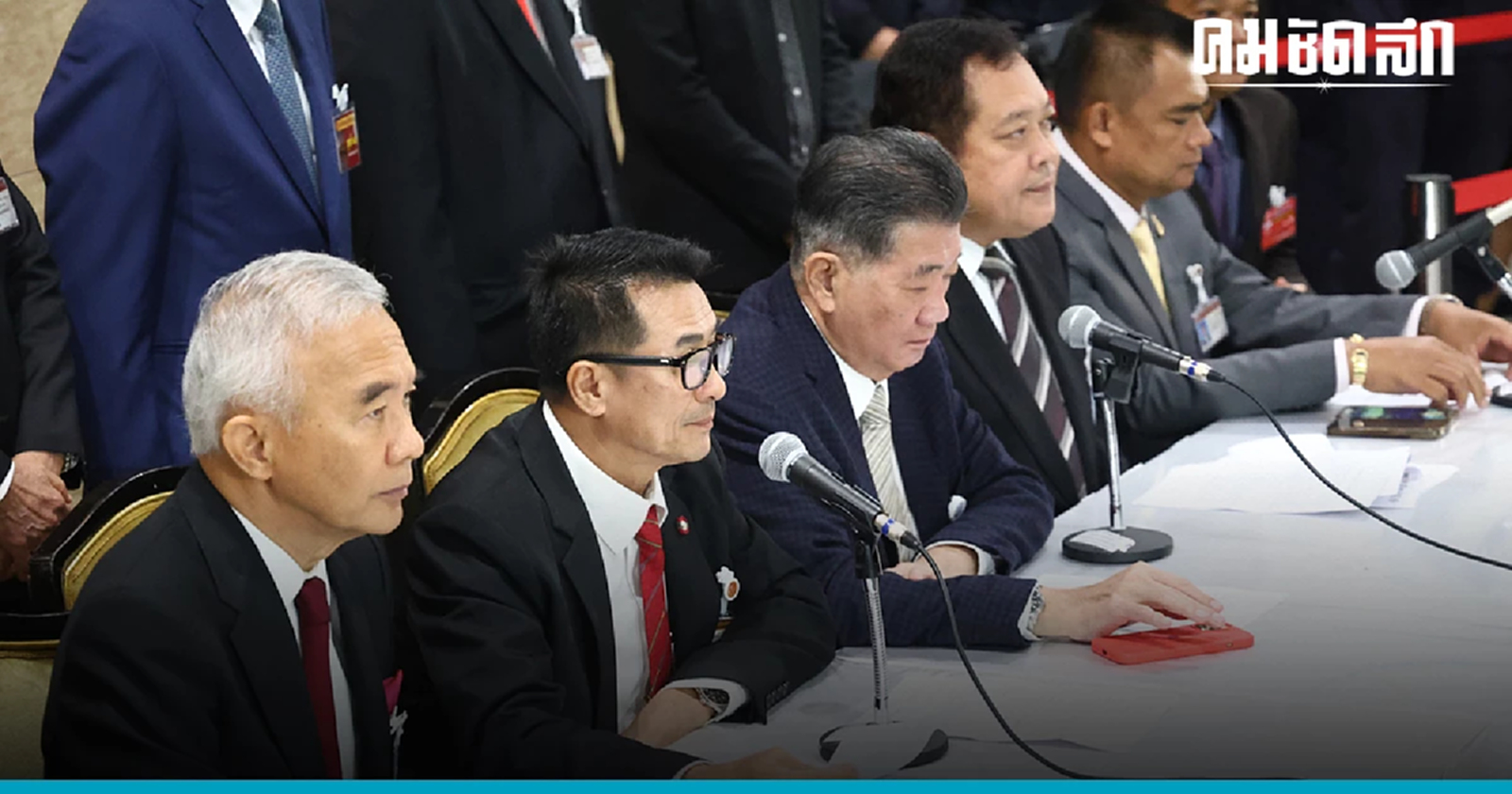 'เสรีพิศุทธ์' ชี้ อย่าคิดมาก ไล่หนูตีงูเห่า - สามก๊ก แม่ทัพตาย ควรเอาไพร่พล