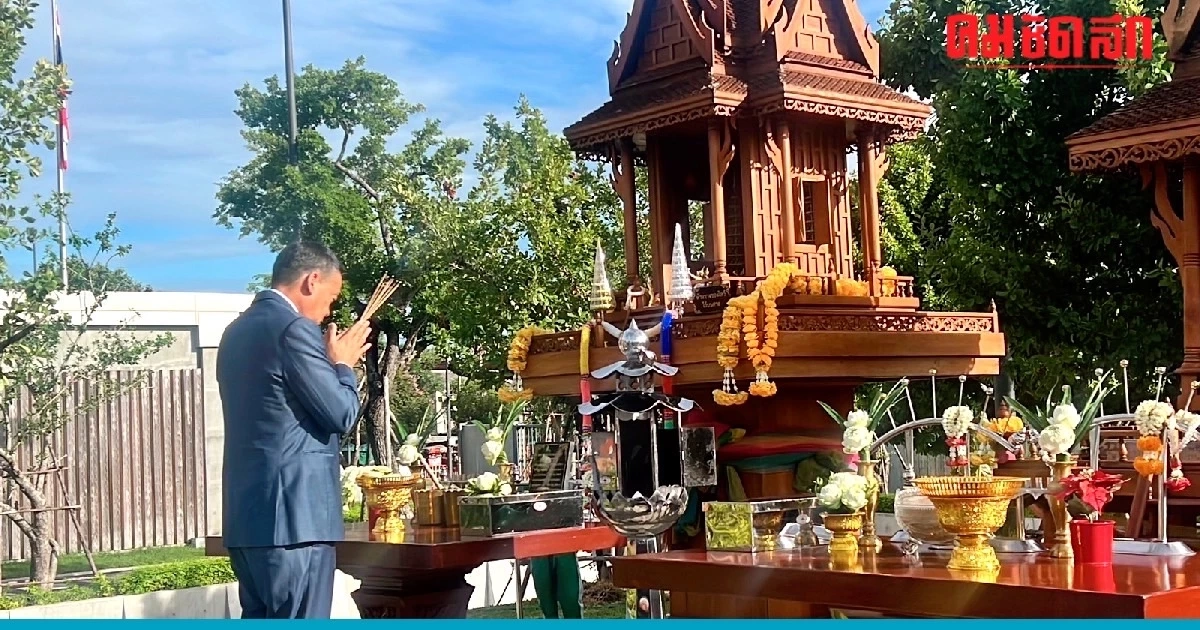 ‘เศรษฐา’ ถือฤกษ์ 07.59 น.สักการะสิ่งศักดิ์สิทธิ์ ตื่นเต้นเข้าสภาครั้งแรก