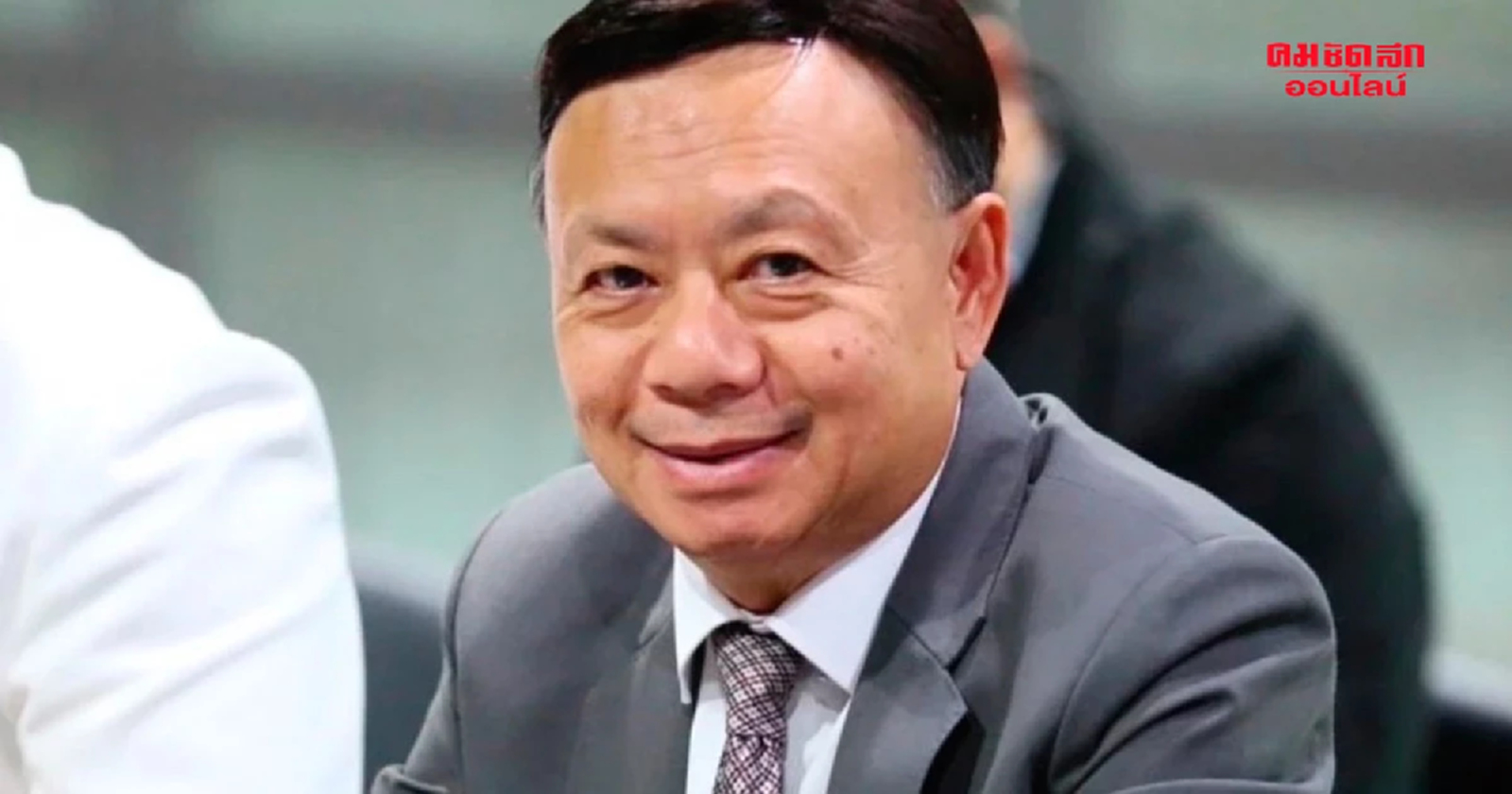 พิษ 3 งูเห่า "ฐากร" ทิ้งเก้าอี้ เลขาไทยสร้างไทย บอก "ผมทำเต็มที่แล้ว"