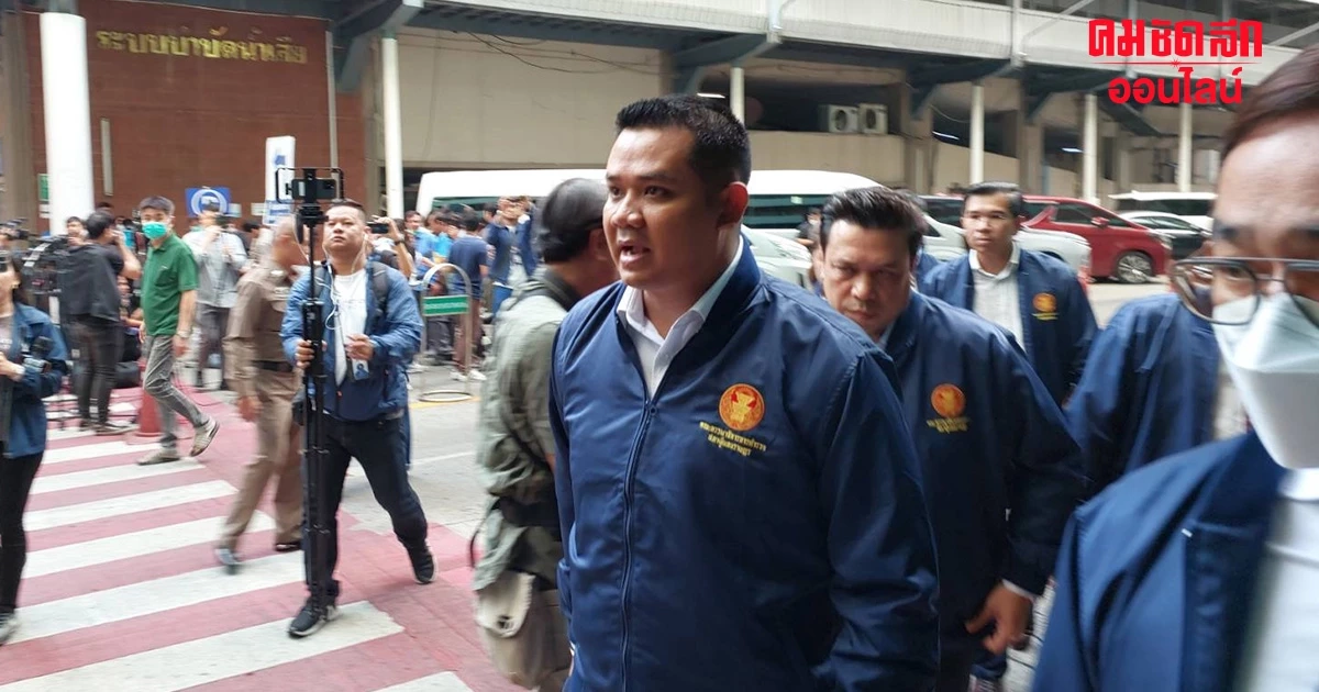 กมธ. ถึง รพ.ตำรวจ เข้าหารือ รอลุ้นขอขึ้นชั้น14 กมธ. ถึง รพ.ตำรวจ เข้าหารือ รอลุ้นขอขึ้นชั้น14