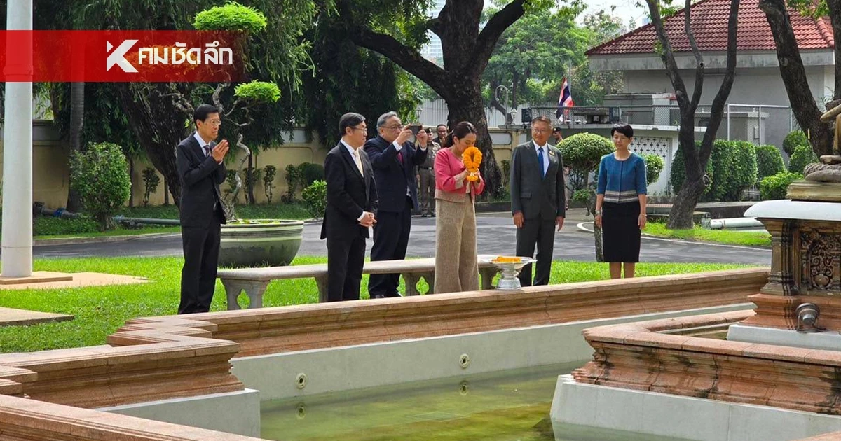 นายกรัฐมนตรี เปิดบ้านพิษณุโลก ถกทีมนโยบาย เผยน้ำไม่เต็มแก้ว พร้อมเรียนรู้ นายกรัฐมนตรี เปิดบ้านพิษณุโลก ถกทีมนโยบาย เผยน้ำไม่เต็มแก้ว พร้อมเรียนรู้
