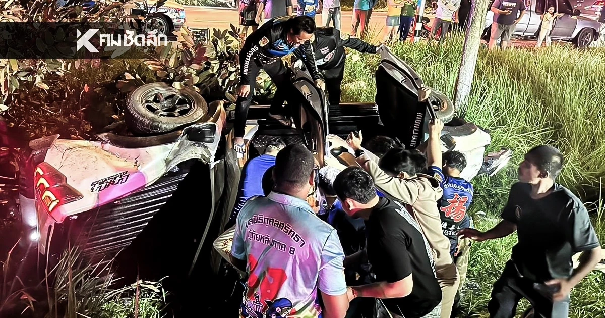 กู้ภัยเชียงใหม่กลับจากช่วยน้ำท่วมหาดใหญ่ รถพลิกคว่ำคนขับซี่โครงหัก 4 ซี่