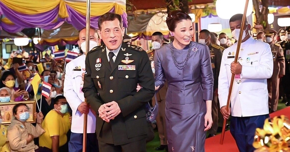 ในหลวงพระราชทานเงินส่วนพระองค์แก่ครอบครัวผู้เสียชีวิต